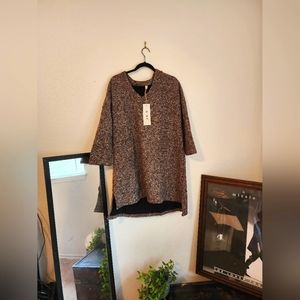 Asian Pullover Sweater | Size: XL?